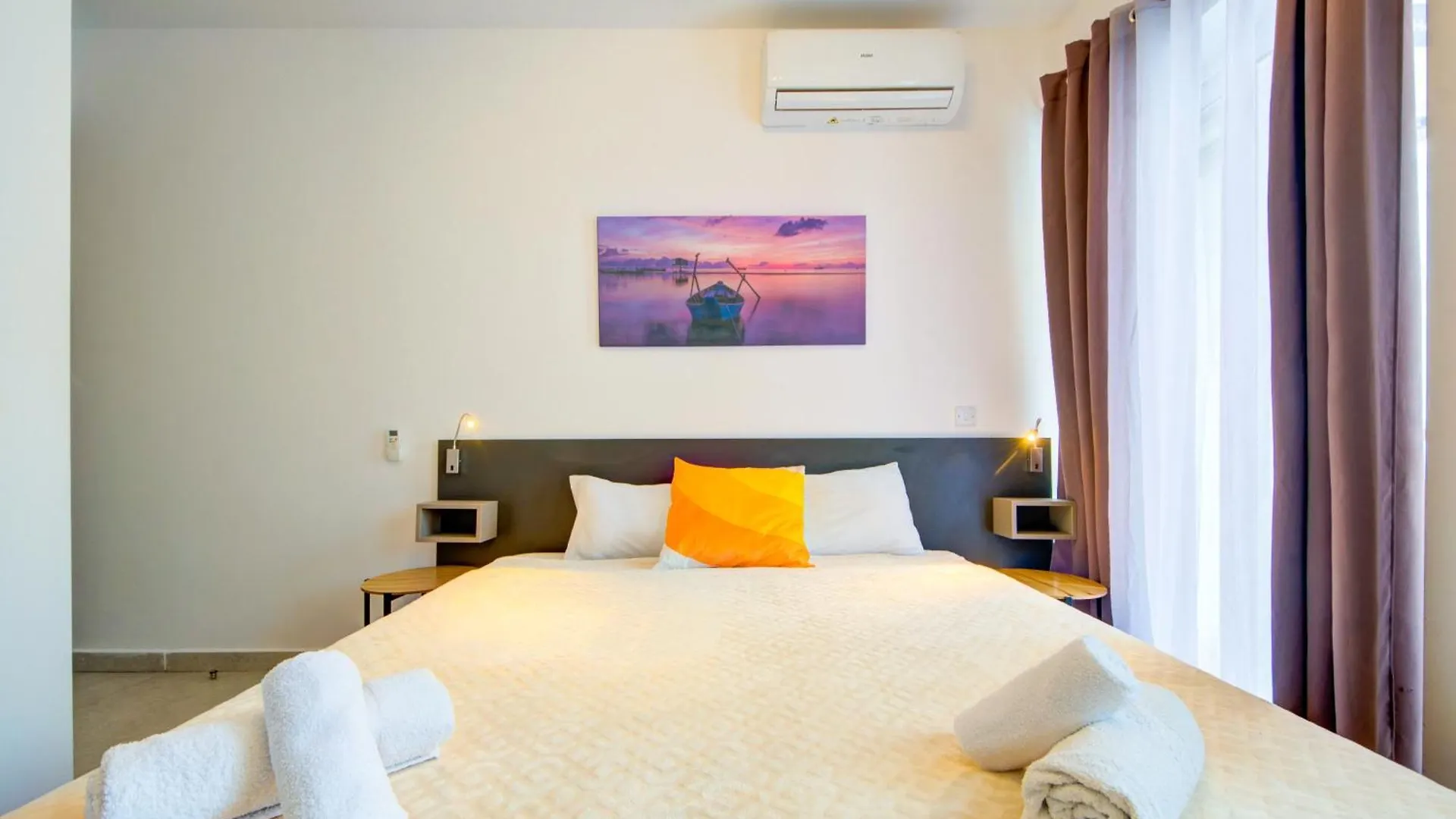 Amazing Location In St Julian'S, Paceville 2 Bedroom, With Balcony By Vaganza Saint Julian's Apartment