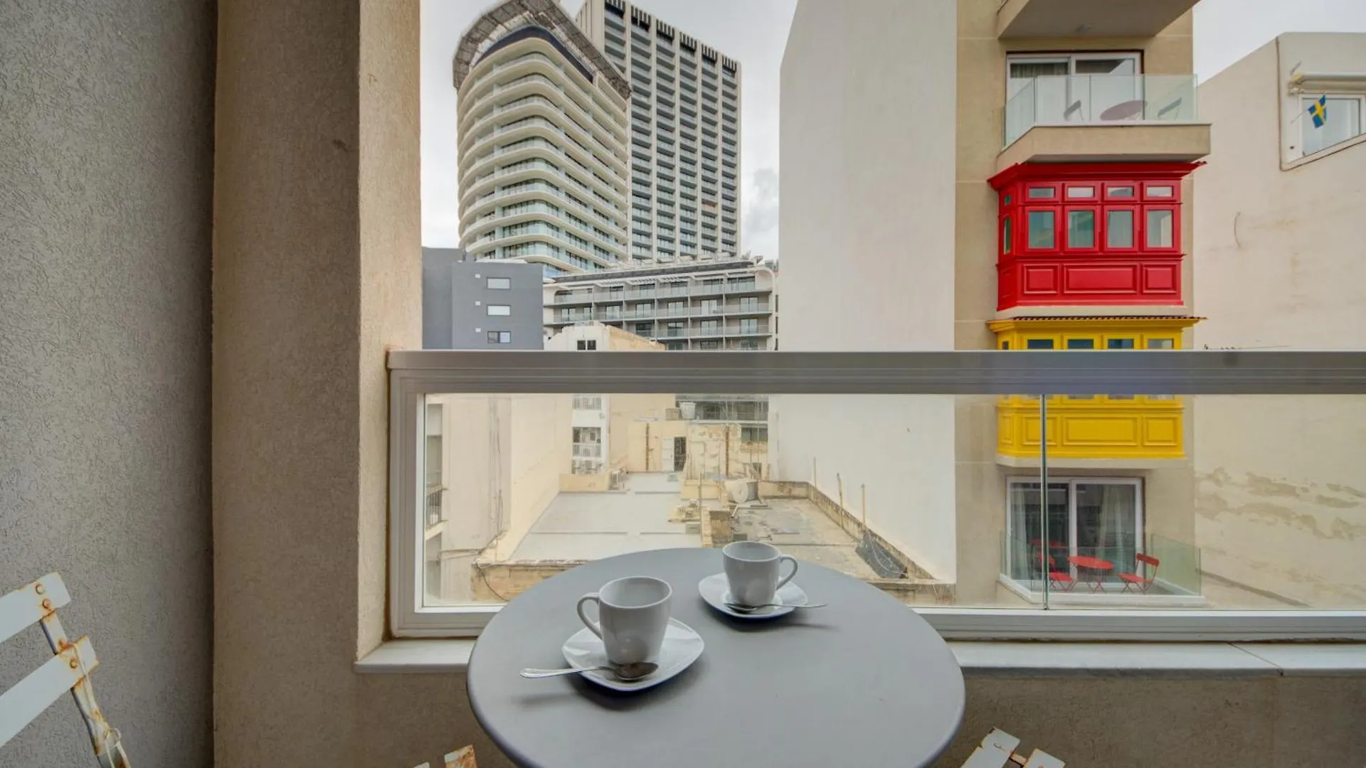 Amazing Location In St Julian'S, Paceville 2 Bedroom, With Balcony By Vaganza Saint Julian's 0*,  Malta