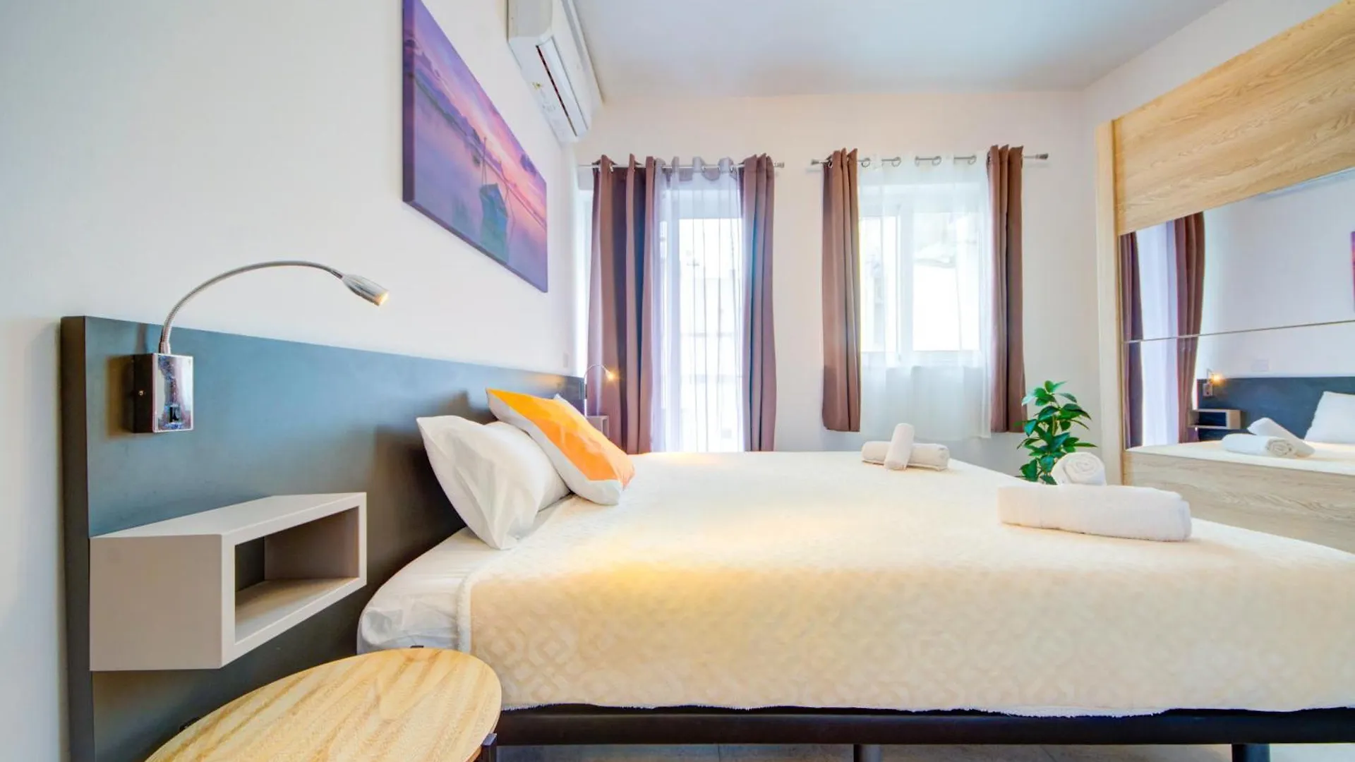 Apartment Amazing Location In St Julian'S, Paceville 2 Bedroom, With Balcony By Vaganza Saint Julian's